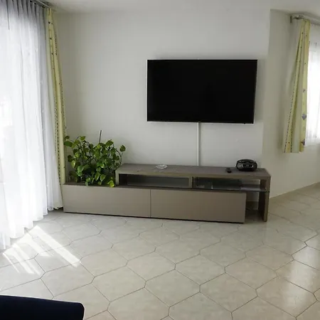 Aristella דירה *