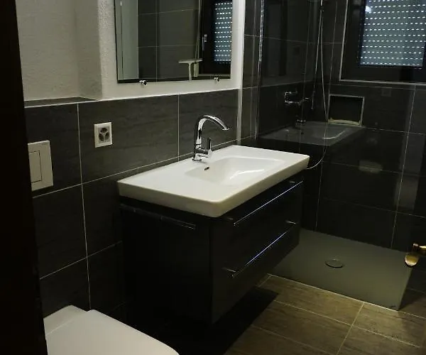 Aristella 萨斯阿尔马格尔